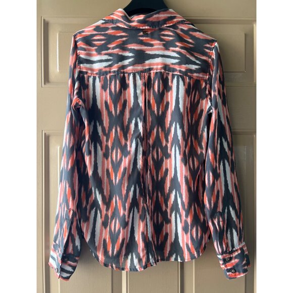 Guess Chic Geometric Button Front Sheer Top Womens XS - Picture 5 of 11